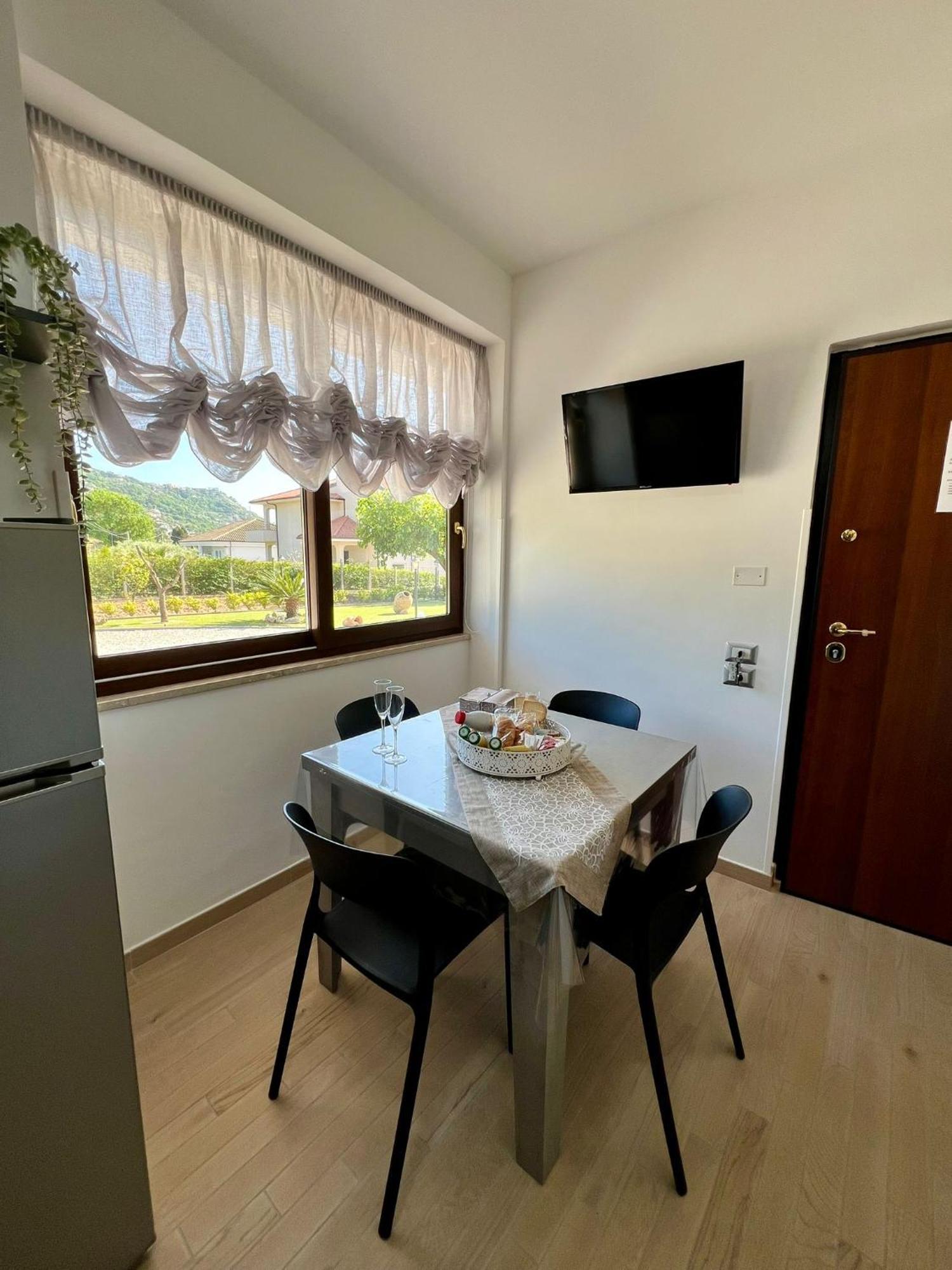 A Casa Di Ale Lejlighed Santa Maria di Castellabate Eksteriør billede